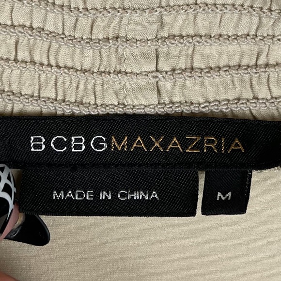 BCBGMaxAzria Satin Deep V Flutter Sleeve Silk Beige Top Size Medium - Picture 6 of 8